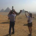 ride-camel-at-the-pyramids-with-female-guide