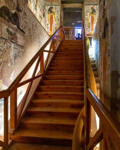 The stairs Nefertari